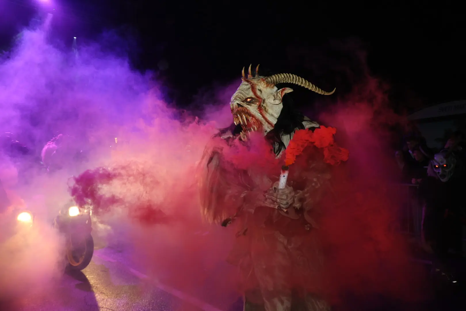 KRAMPUSLAUF SVETI MARTIN (12) KRAMPUSLAUF SVETI MARTIN (12)