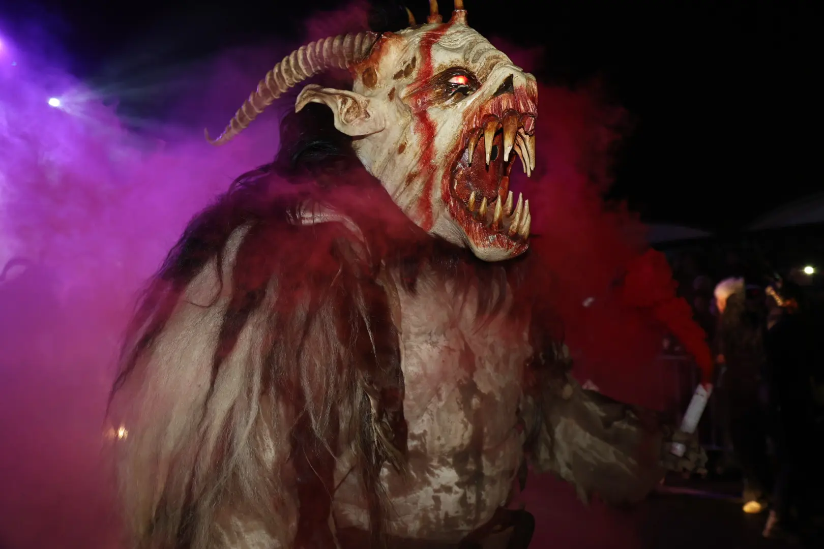 KRAMPUSLAUF SVETI MARTIN (13) KRAMPUSLAUF SVETI MARTIN (13)