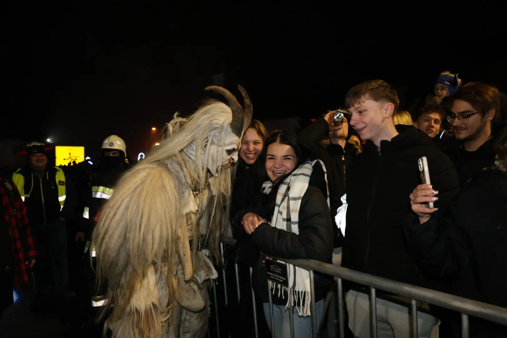 KRAMPUSLAUF SVETI MARTIN (23) KRAMPUSLAUF SVETI MARTIN (23)
