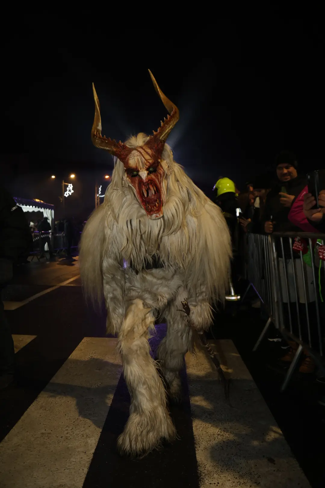 KRAMPUSLAUF SVETI MARTIN (27) KRAMPUSLAUF SVETI MARTIN (27)