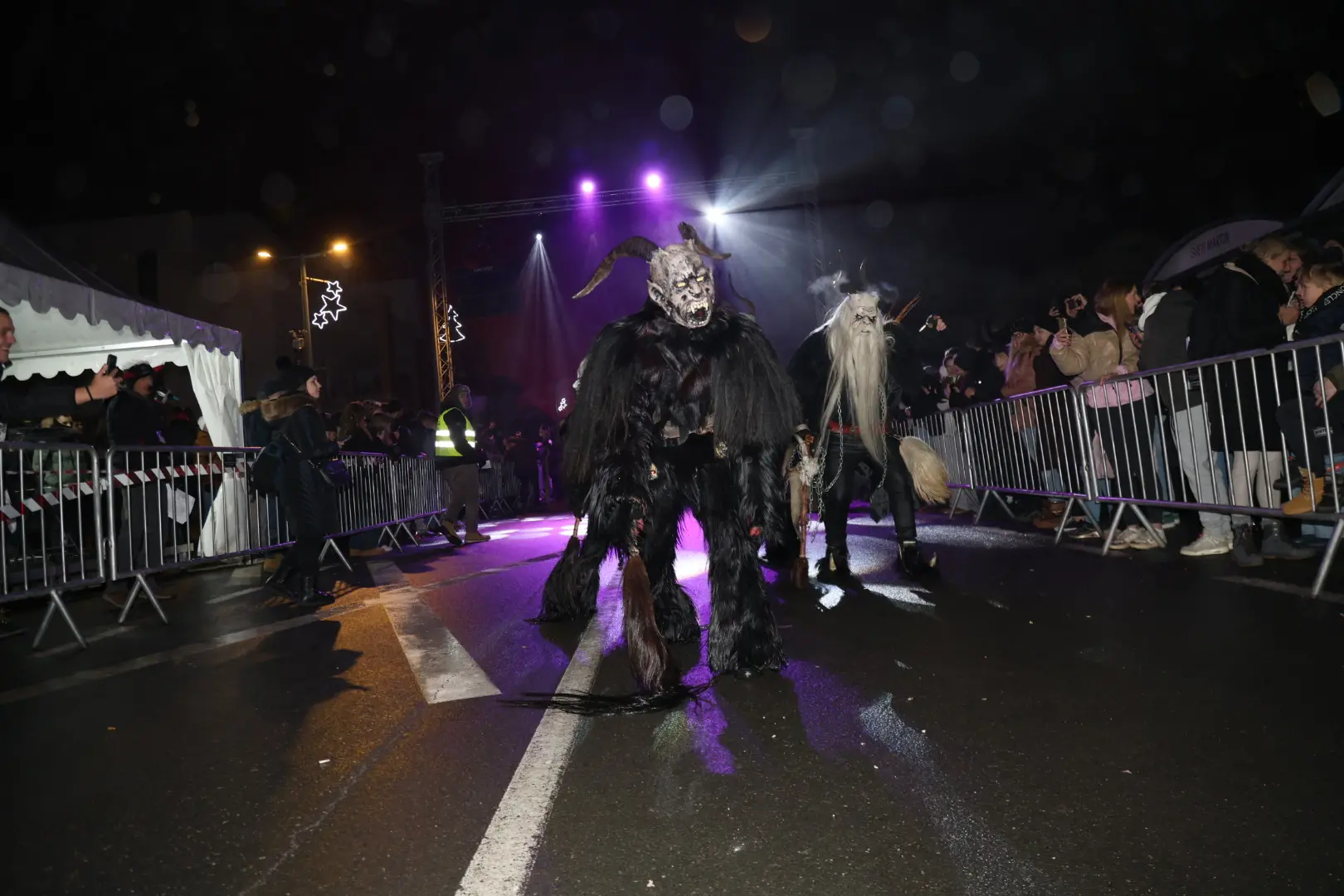 KRAMPUSLAUF SVETI MARTIN (30) KRAMPUSLAUF SVETI MARTIN (30)