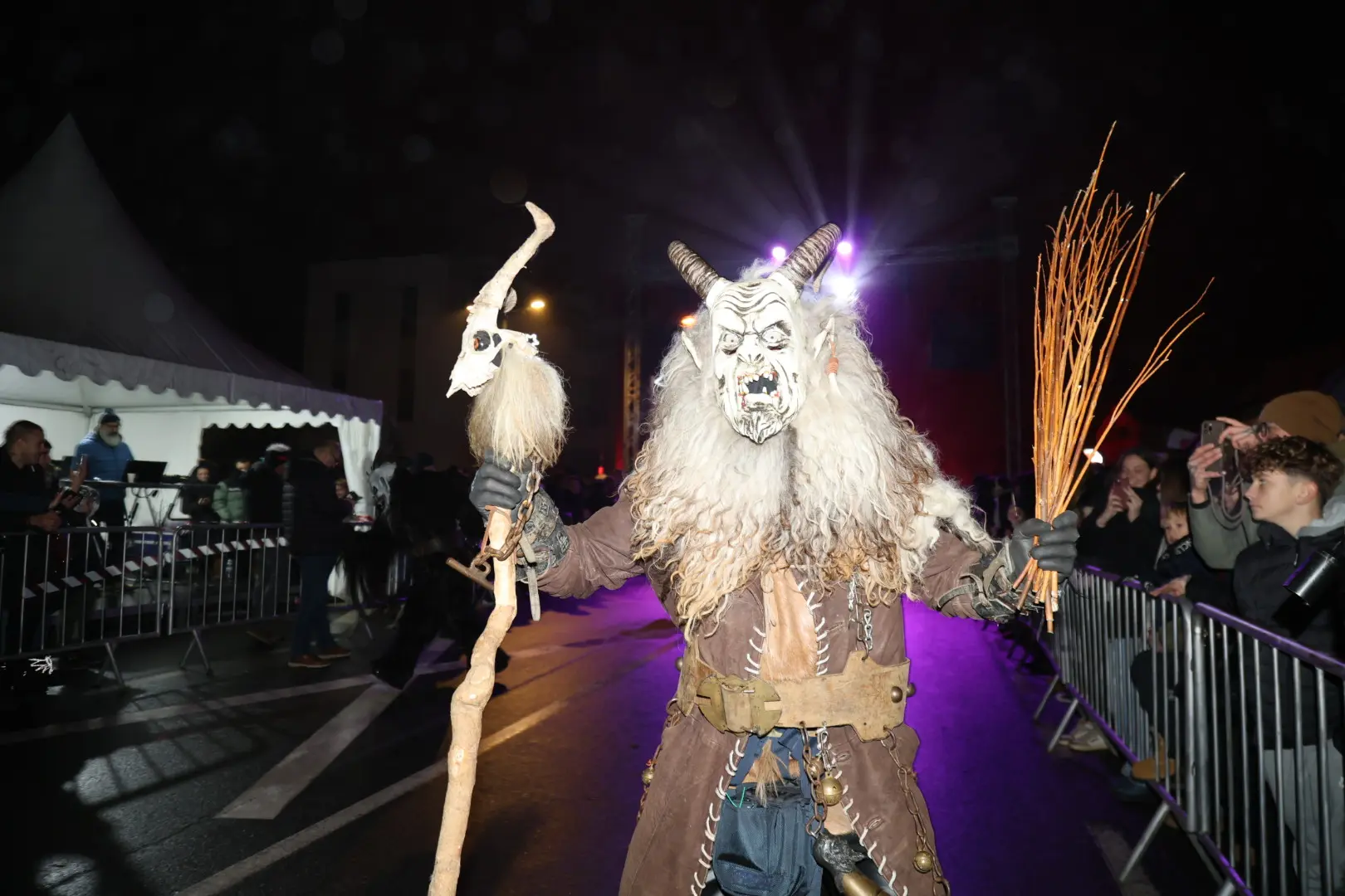 KRAMPUSLAUF SVETI MARTIN (33) KRAMPUSLAUF SVETI MARTIN (33)