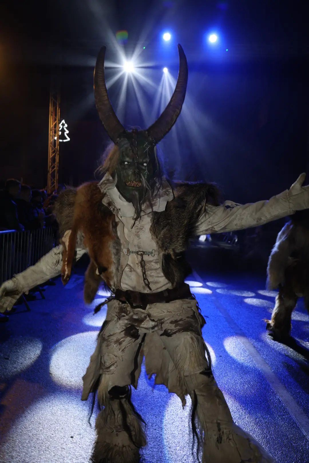 KRAMPUSLAUF SVETI MARTIN (36) KRAMPUSLAUF SVETI MARTIN (36)