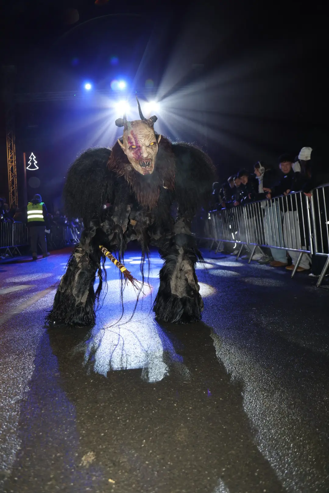 KRAMPUSLAUF SVETI MARTIN (40) KRAMPUSLAUF SVETI MARTIN (40)