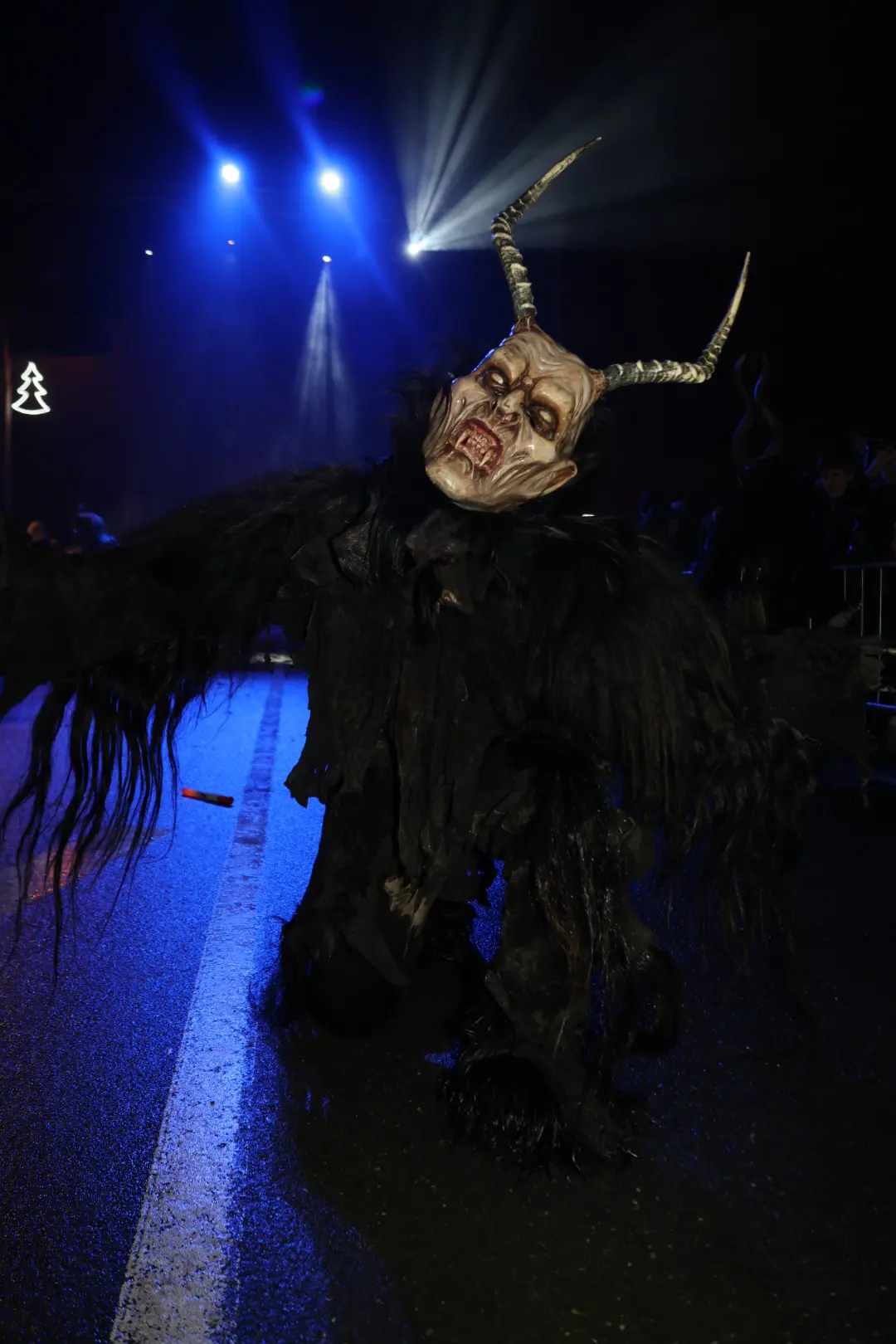 KRAMPUSLAUF SVETI MARTIN (47) KRAMPUSLAUF SVETI MARTIN (47)