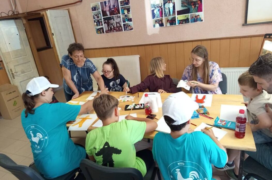 KREATIVNA PROSLAVA Udruga Ana oživjela Pikača slikarstvom, slamom i osmijesima (5)