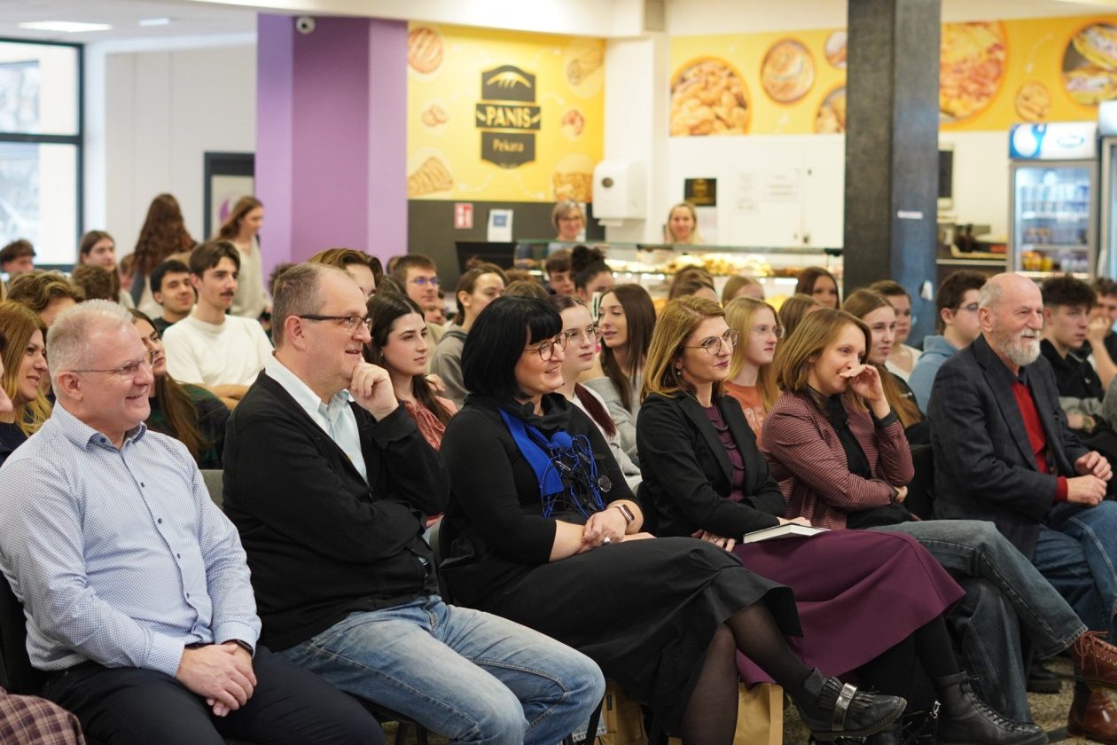 KRISTIAN NOVAK Gimnazija Josipa Slavenskog Čakovec (2)