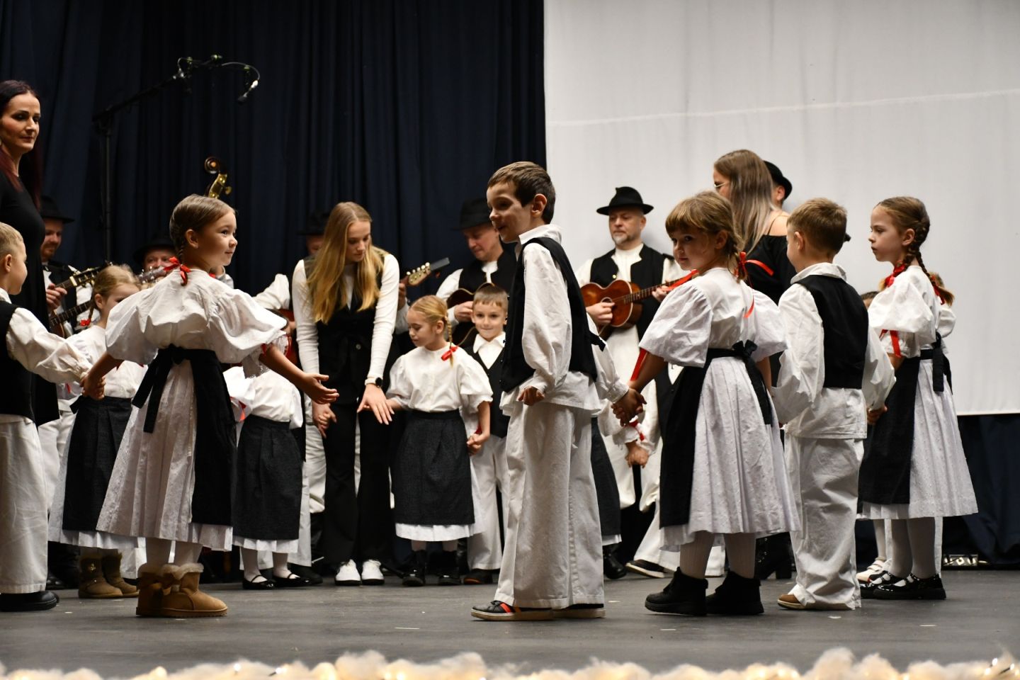 KUD Belica božićna priredba 2025 (70) KUD Belica božićna priredba 2025 (70)