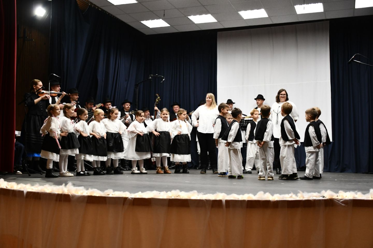 KUD Belica božićna priredba 2025 (73) KUD Belica božićna priredba 2025 (73)