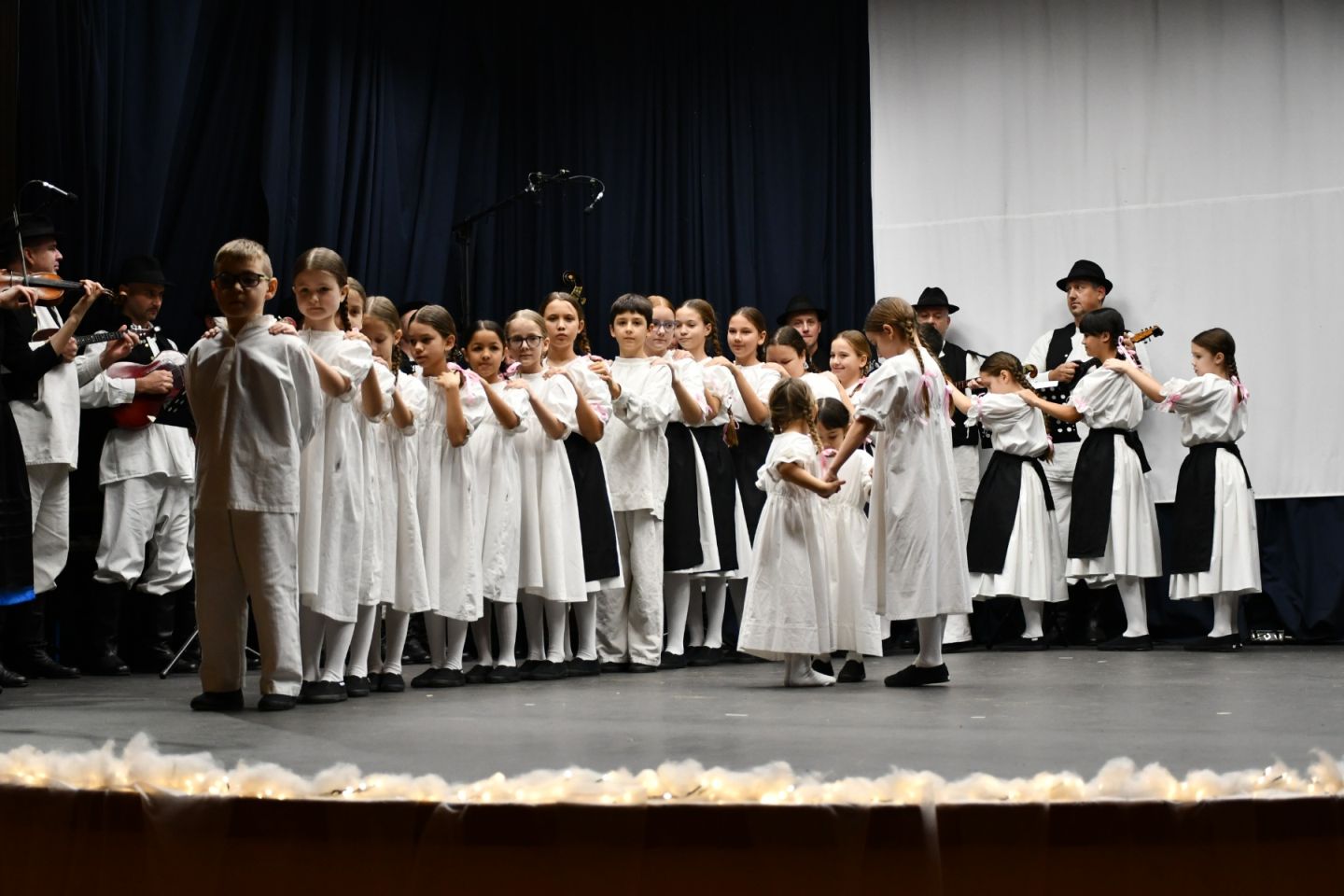 KUD Belica božićna priredba 2025 (76) KUD Belica božićna priredba 2025 (76)