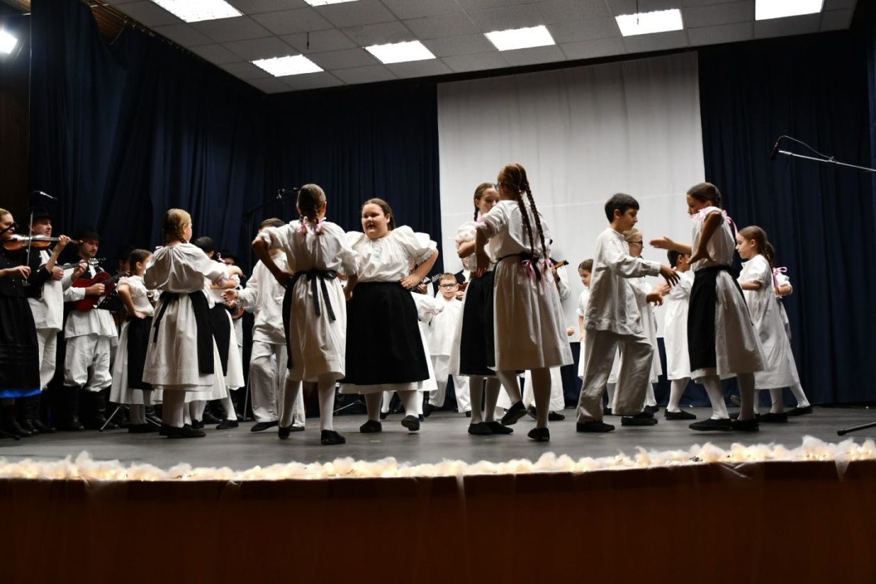 KUD Belica božićna priredba 2025 (78)