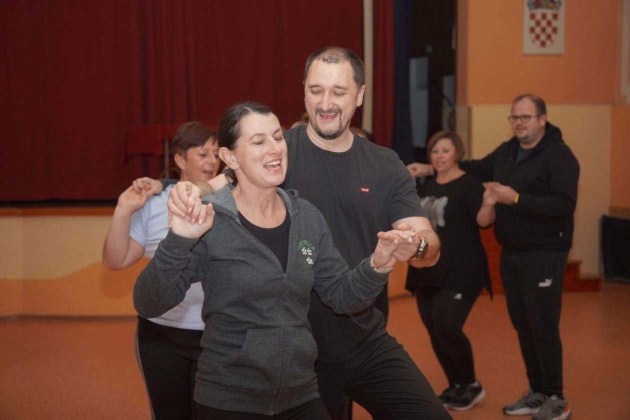 KUD Belica folkloraši (38)