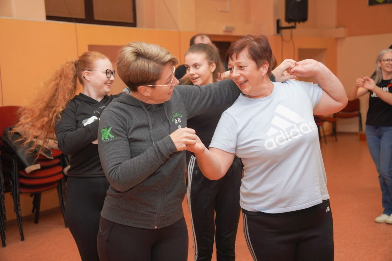 KUD Belica folkloraši (39)