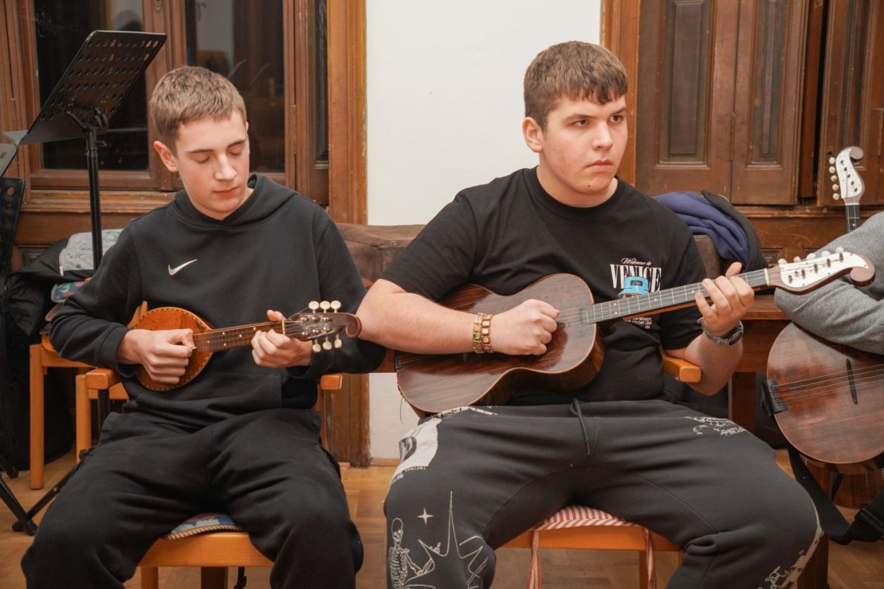 KUD Donja Dubrava folkloraši tamburaši (24)