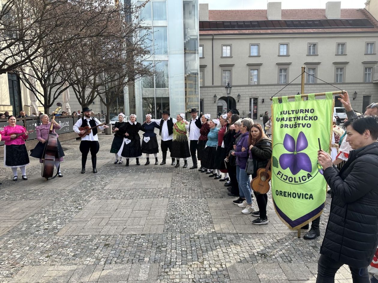 KUD Fijolica Orehovica Prag (13)