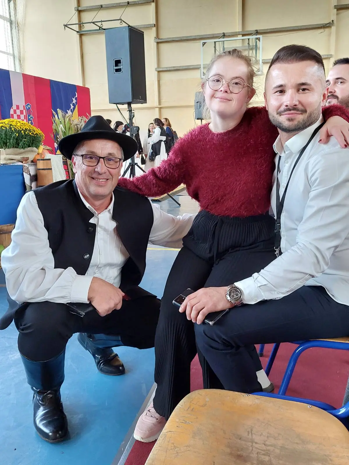 KUD Mihovljan u najboljem svjetlu predstavio Međimurje na Međunarodnoj Smotri Folklora “Kroz Uskoplje s Pjesmom” (9) KUD Mihovljan u najboljem svjetlu predstavio Međimurje na Međunarodnoj Smotri Folklora “Kroz Uskoplje s Pjesmom” (9)