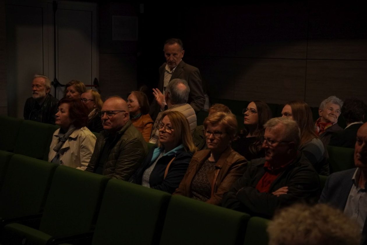 KUD Mura predstava Sommelier (20) KUD Mura predstava Sommelier (20)