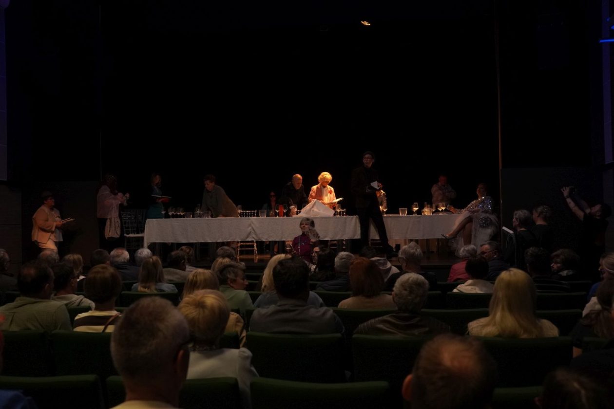 KUD Mura predstava Sommelier (21) KUD Mura predstava Sommelier (21)