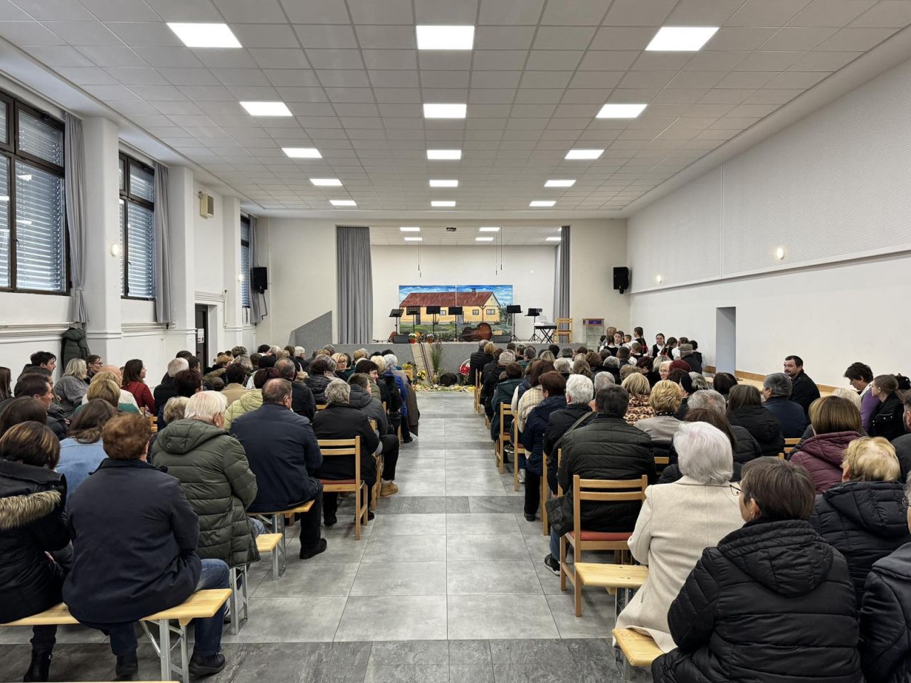 KUD PODTUREN Tradicija, pjesma i mošt priredba povodom Martinja ispunila Društveni dom (5)