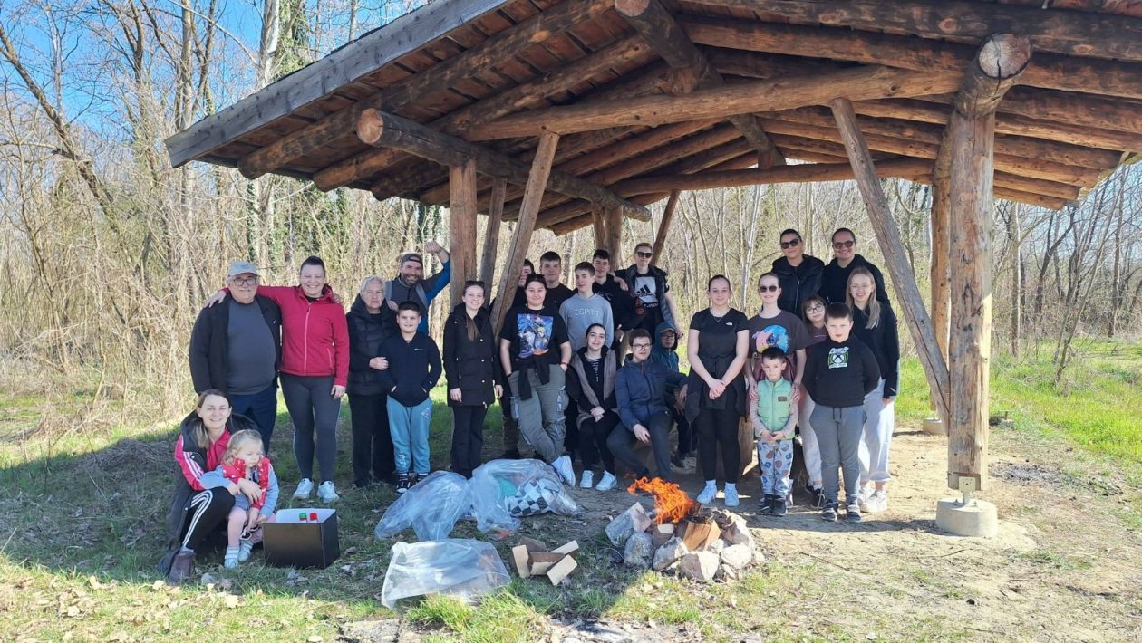 KUD SELJAČKA SLOGA Članovi očistili šetnicu Vrata Pažuta i prostor ispod dobravskog mosta (7)