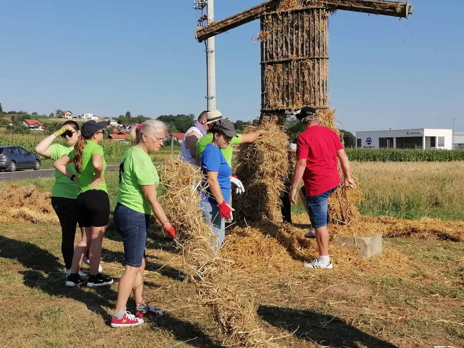 KUD Žiškovec namatanje Pikača 2024 (2)
