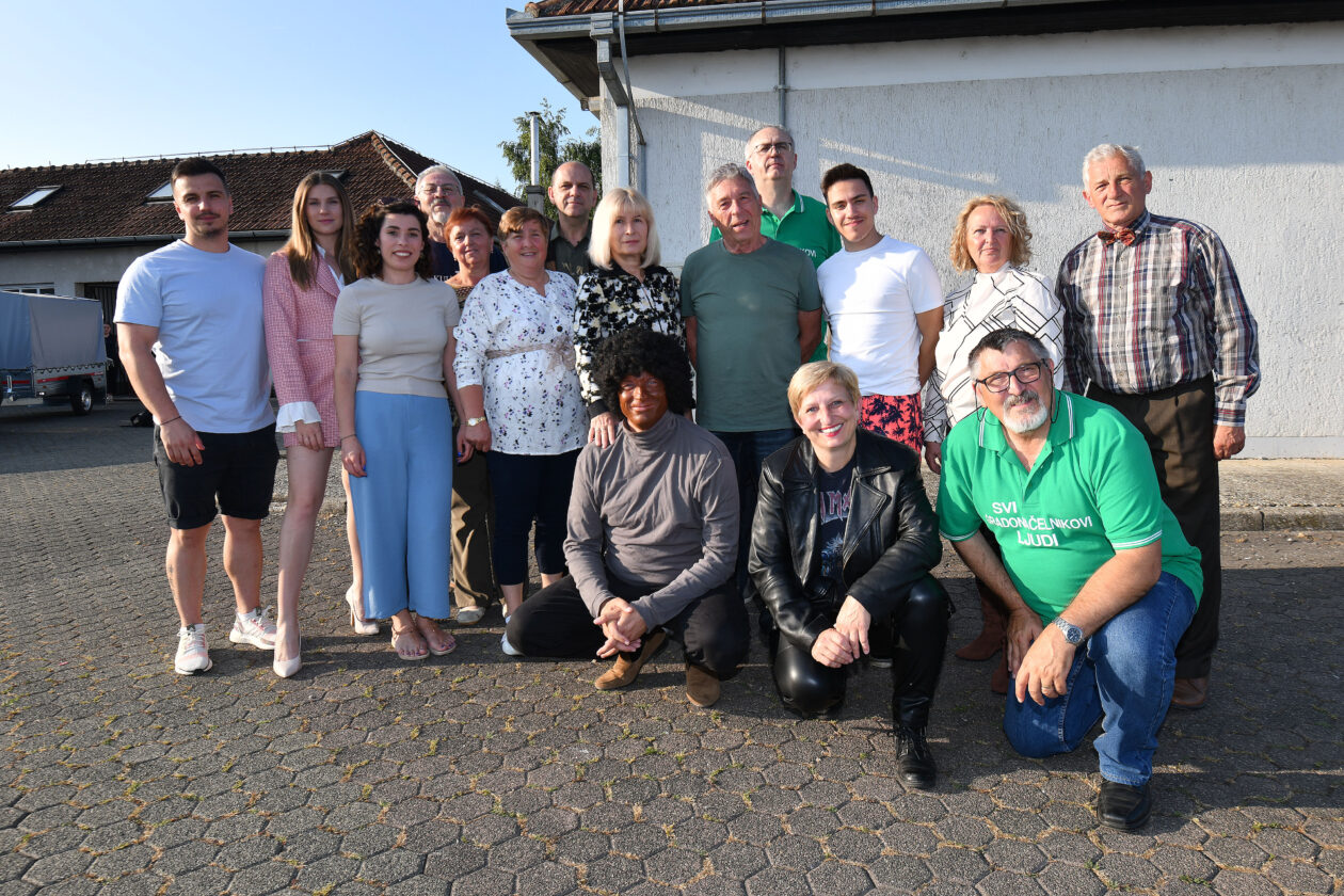 Nedelišće: Povodom Dana Općine Nedelišće u atriju starog NM kluba održana je predstava “Nečiste sile u gradu N” Nedelišće: Povodom Dana Općine Nedelišće u atriju starog NM kluba održana je predstava “Nečiste sile u gradu N”