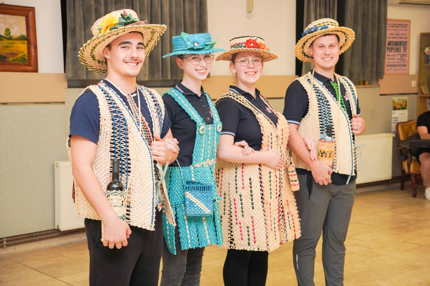 KUU Seljačka sloga Nedelišće mladi folkloraši (10) KUU Seljačka sloga Nedelišće mladi folkloraši (10)
