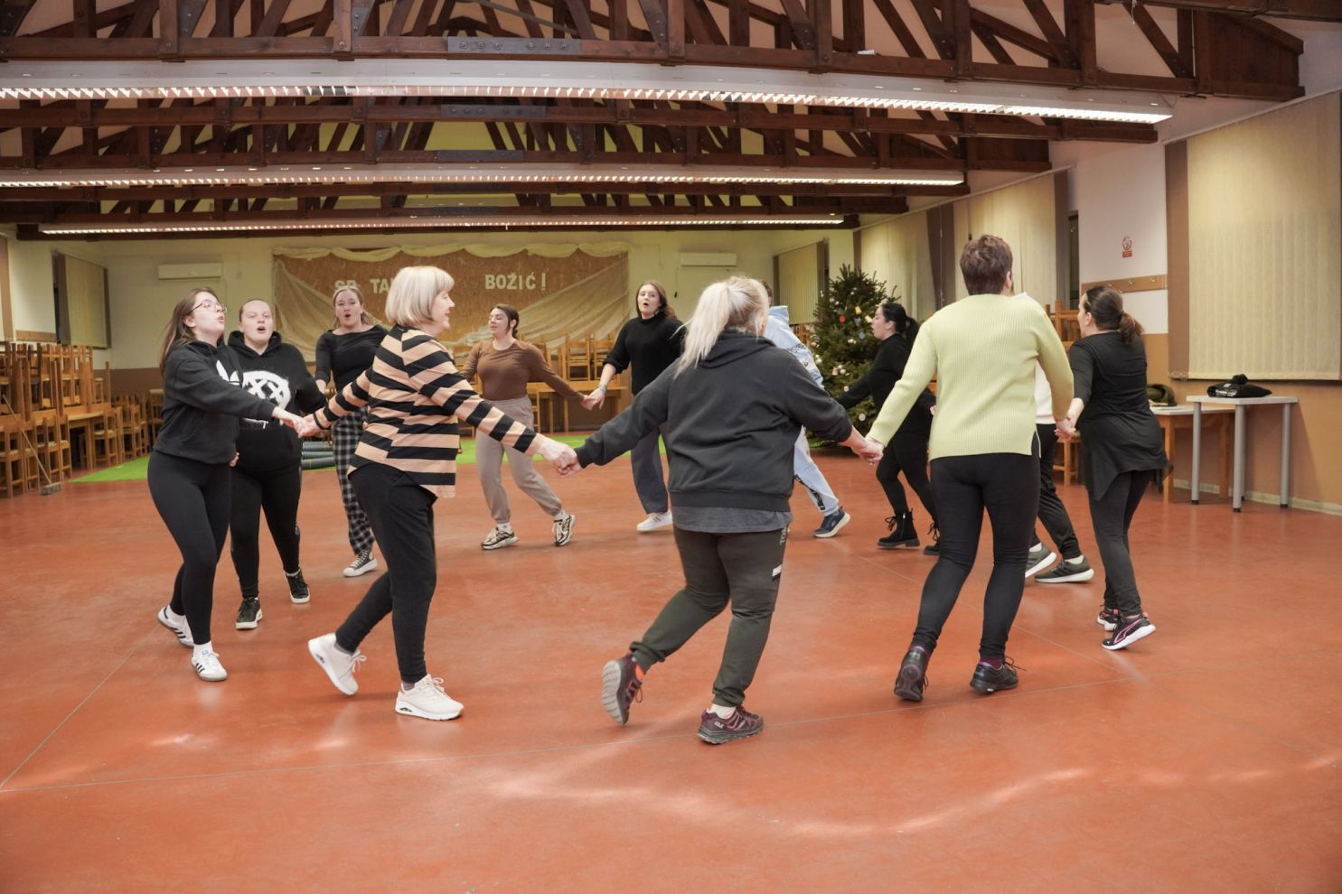 KUU zasadbreg folklor proba (1) KUU zasadbreg folklor proba (1)