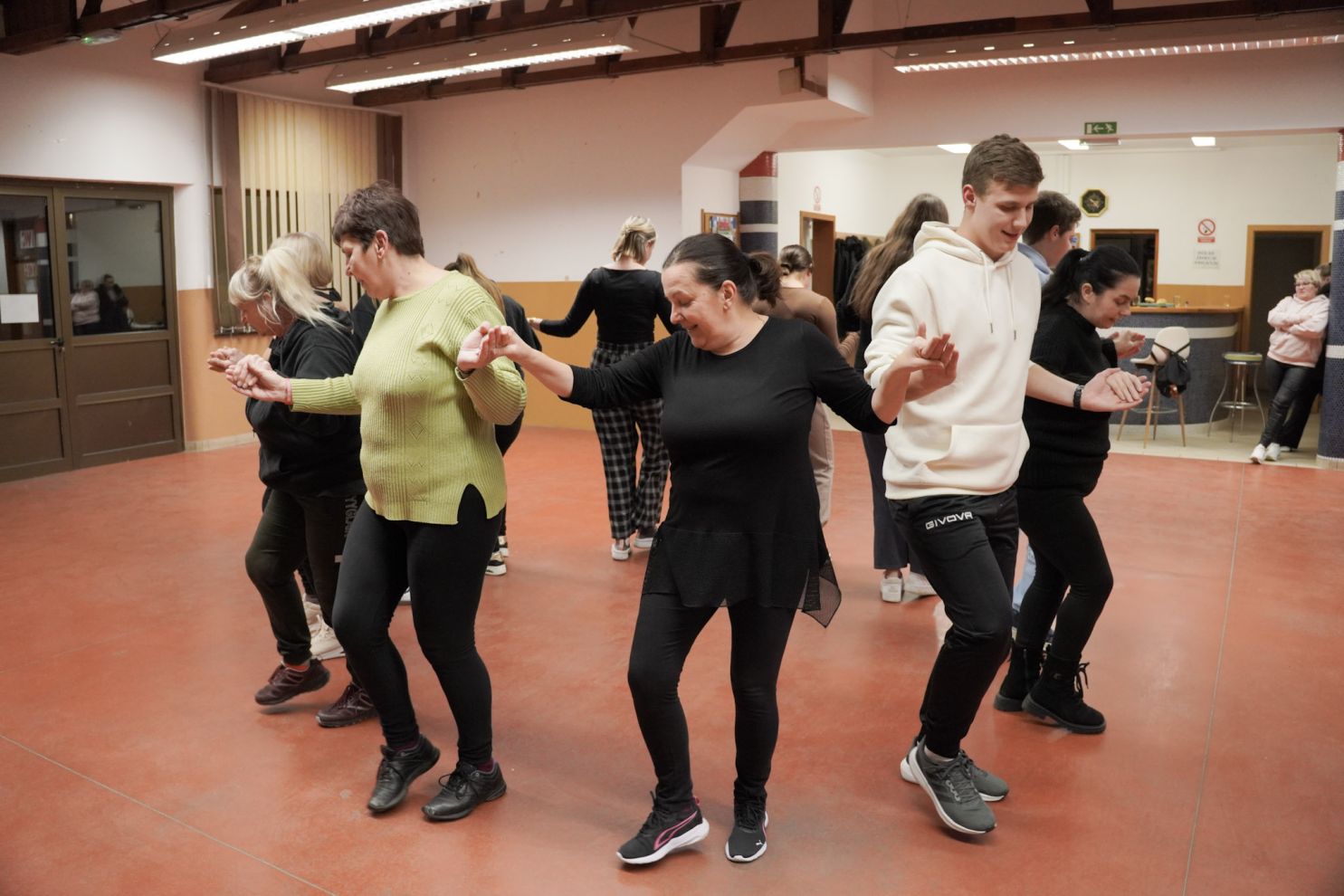 KUU zasadbreg folklor proba (13) KUU zasadbreg folklor proba (13)