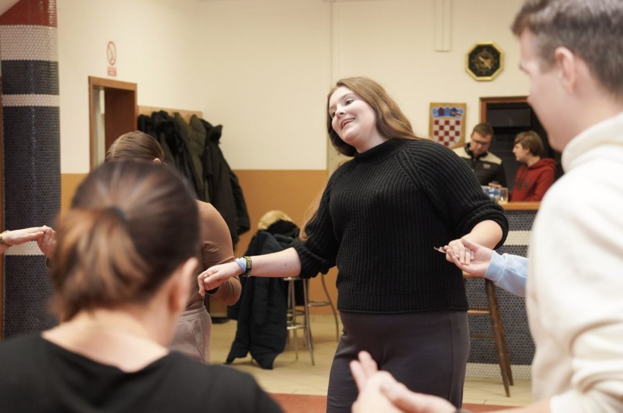 KUU zasadbreg folklor proba (14)