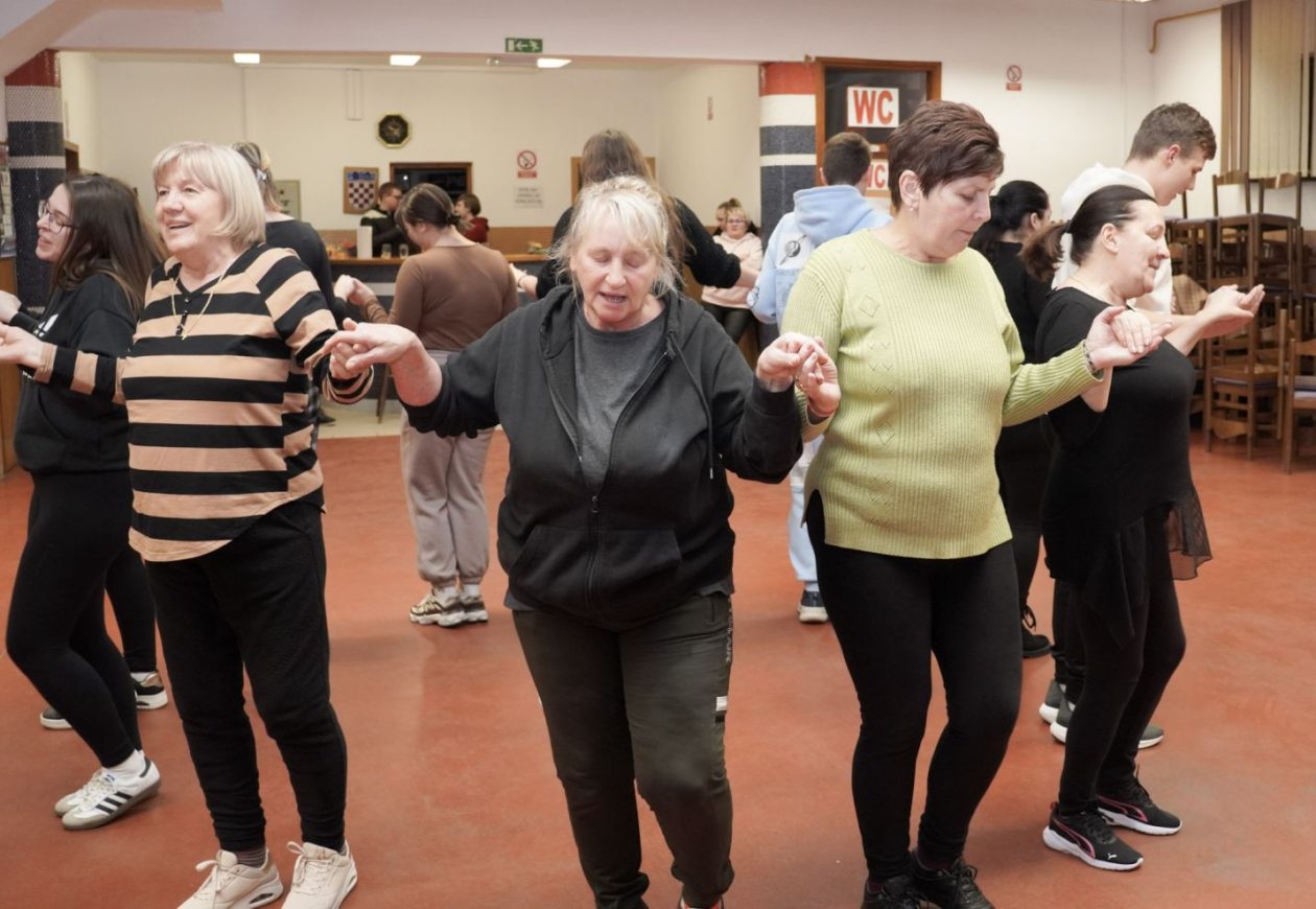 KUU zasadbreg folklor proba (9)