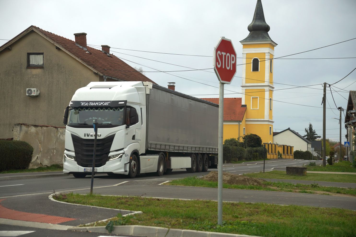 Kamioni u Gornjem Vidovcu (2)