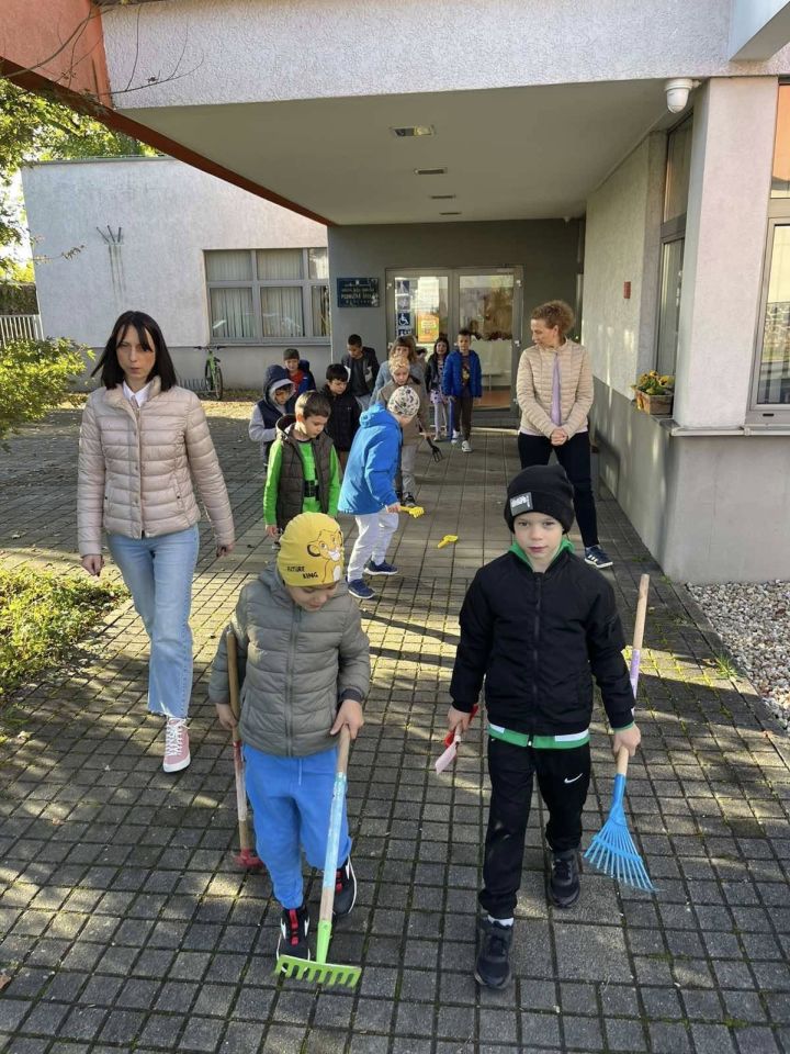 Kapela Uzvišenja sv. Križa u Pušćinama – udruga žena Puščine 15