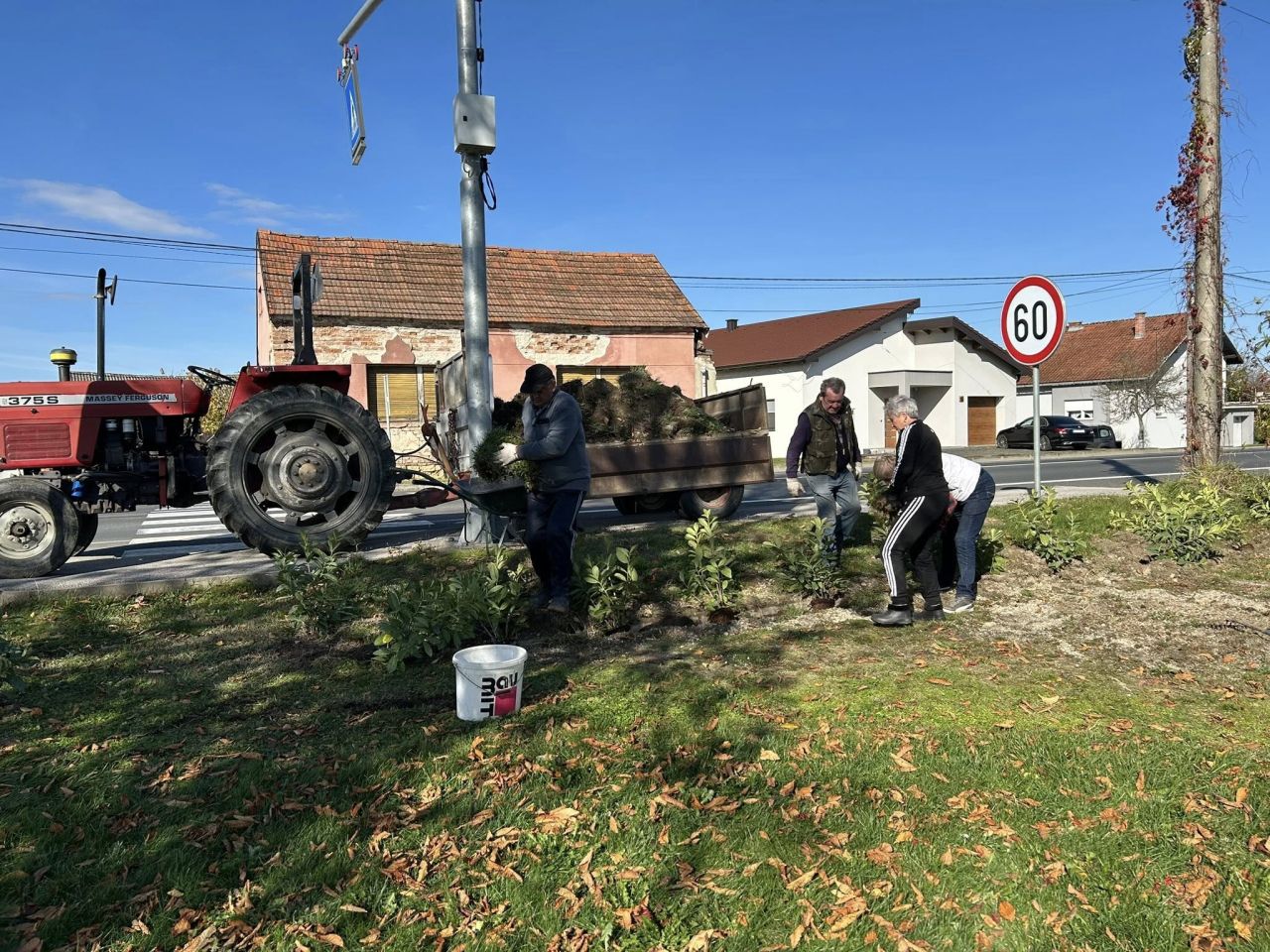 Kapela Uzvišenja sv. Križa u Pušćinama – udruga žena Puščine 16
