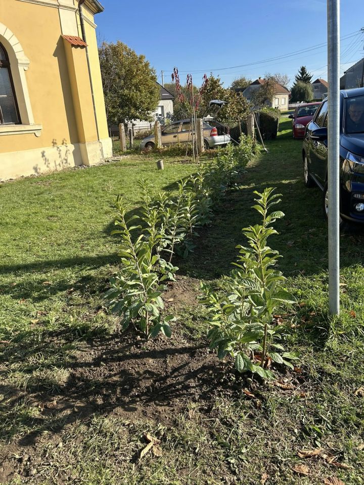 Kapela Uzvišenja sv. Križa u Pušćinama – udruga žena Puščine 19