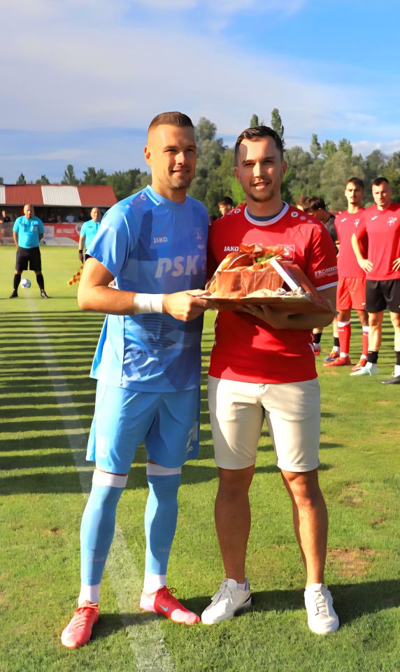 Kapetan Nikola Barat zaključio 12 godina u dresu Poleta (3) Kapetan Nikola Barat zaključio 12 godina u dresu Poleta (3)