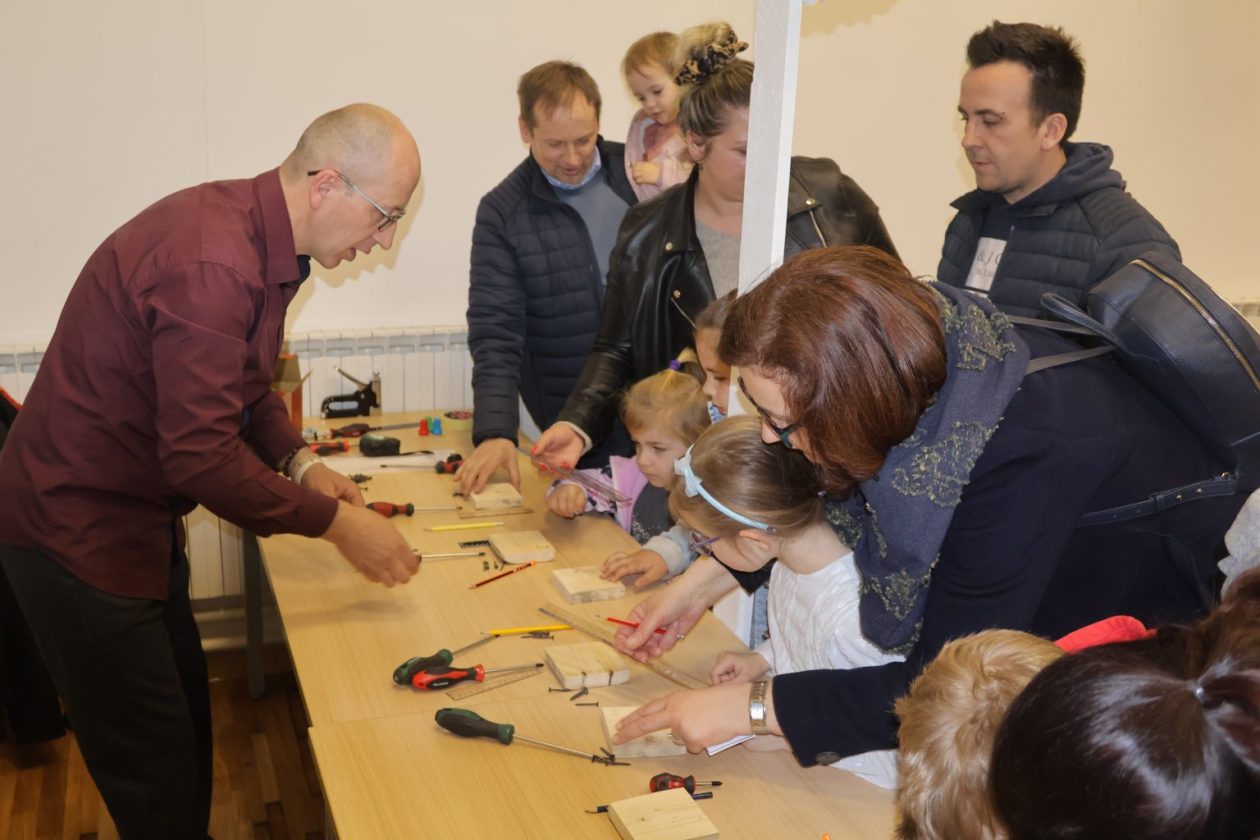 Katolička škola Čakovec (13) Katolička škola Čakovec (13)