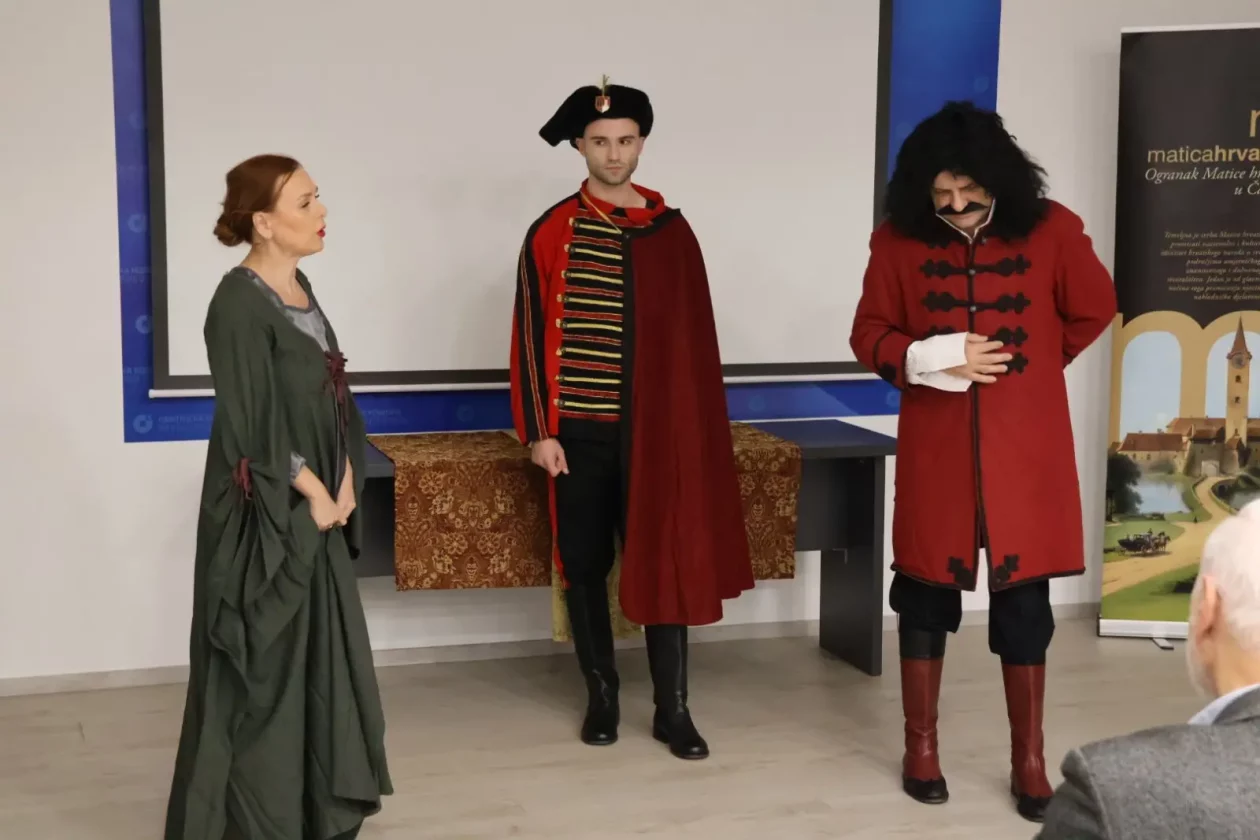 Kazališna družina Štolcer, autor EM (1)