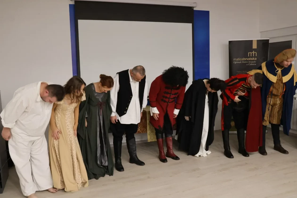 Kazališna družina Štolcer, autor EM (6)