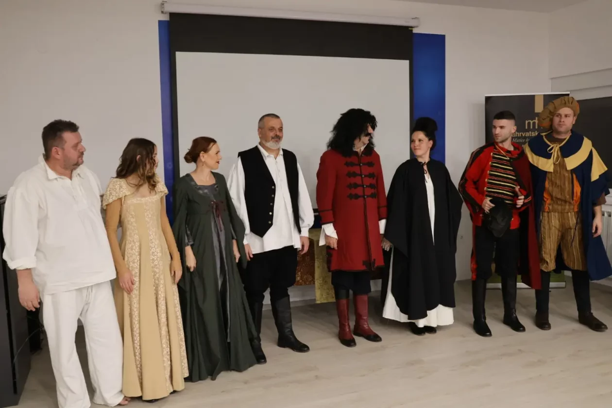 Kazališna družina Štolcer, autor EM (7)