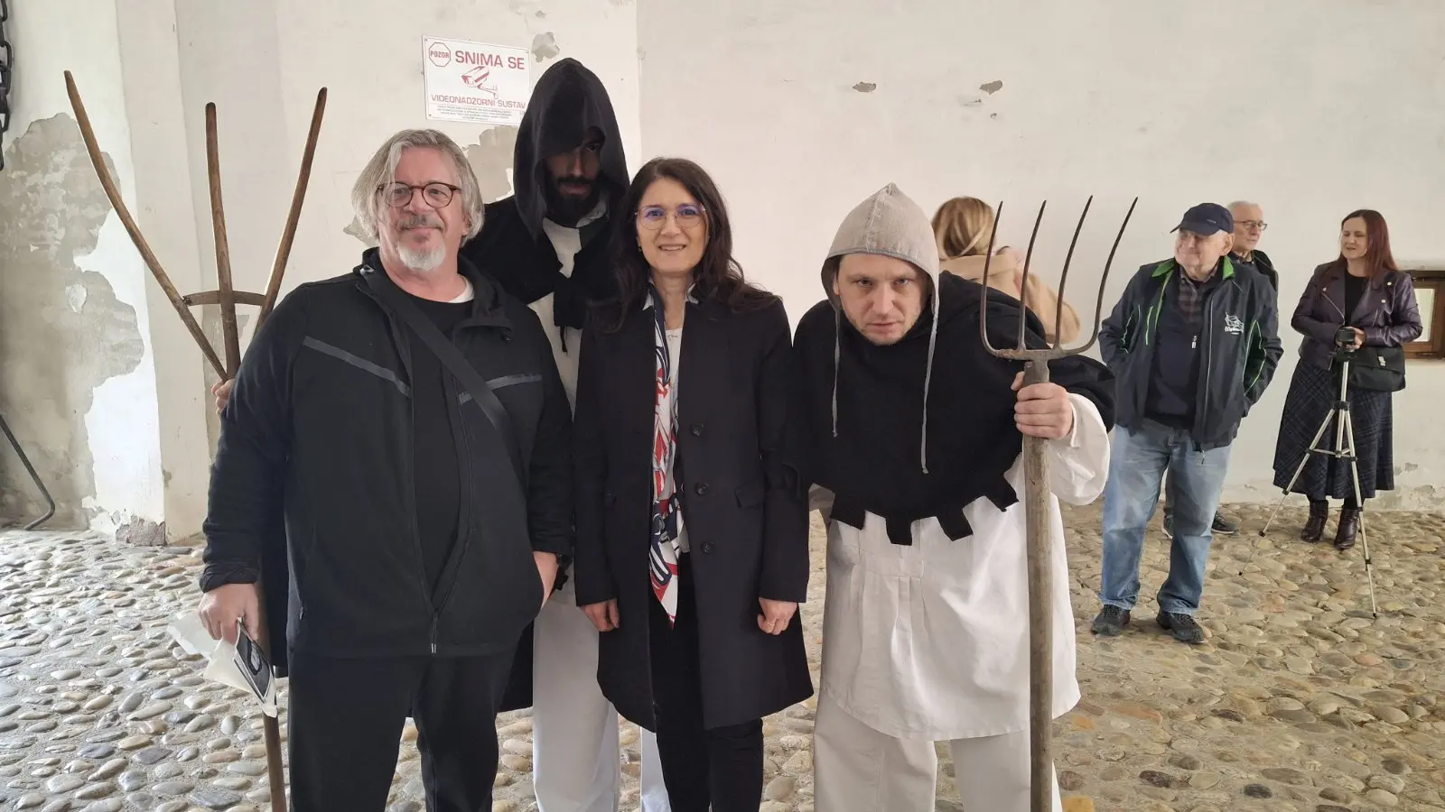 Kiga, instalacija, VI. CD (10) Kiga, instalacija, VI. CD (10)