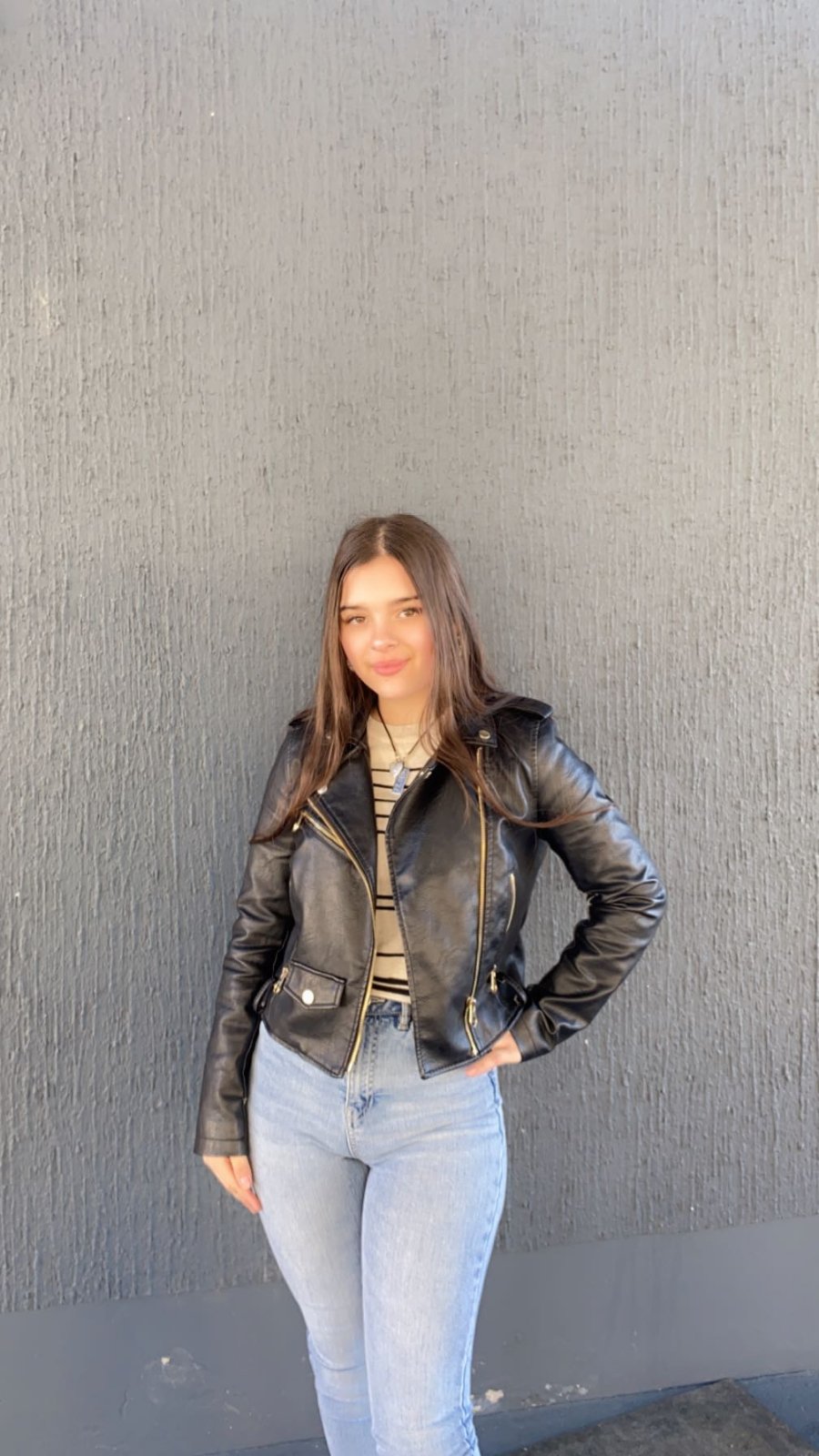 Klara i Valerija (5) Klara i Valerija (11)