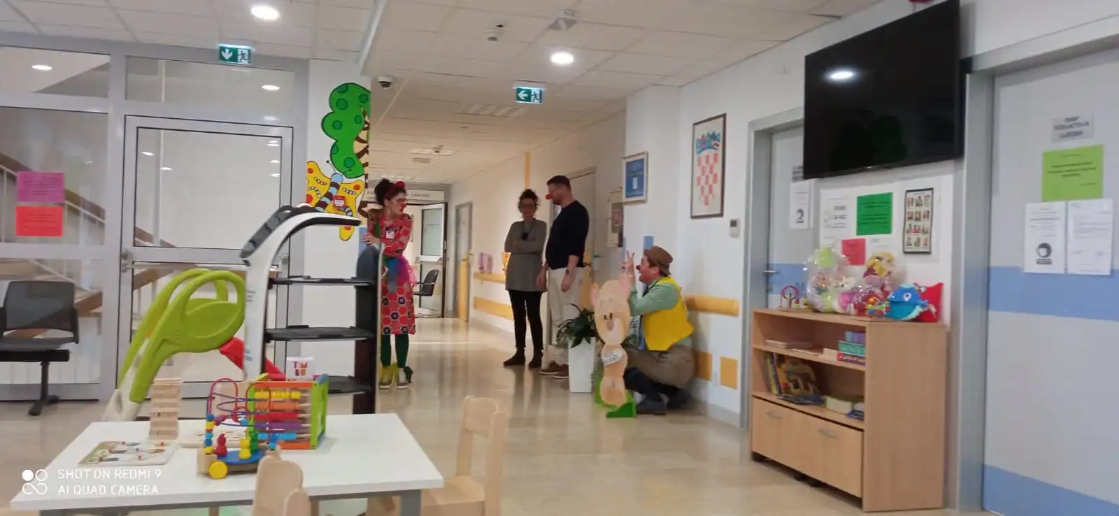 Klaunovidoktori,crveni nosovi, bolnica (11)