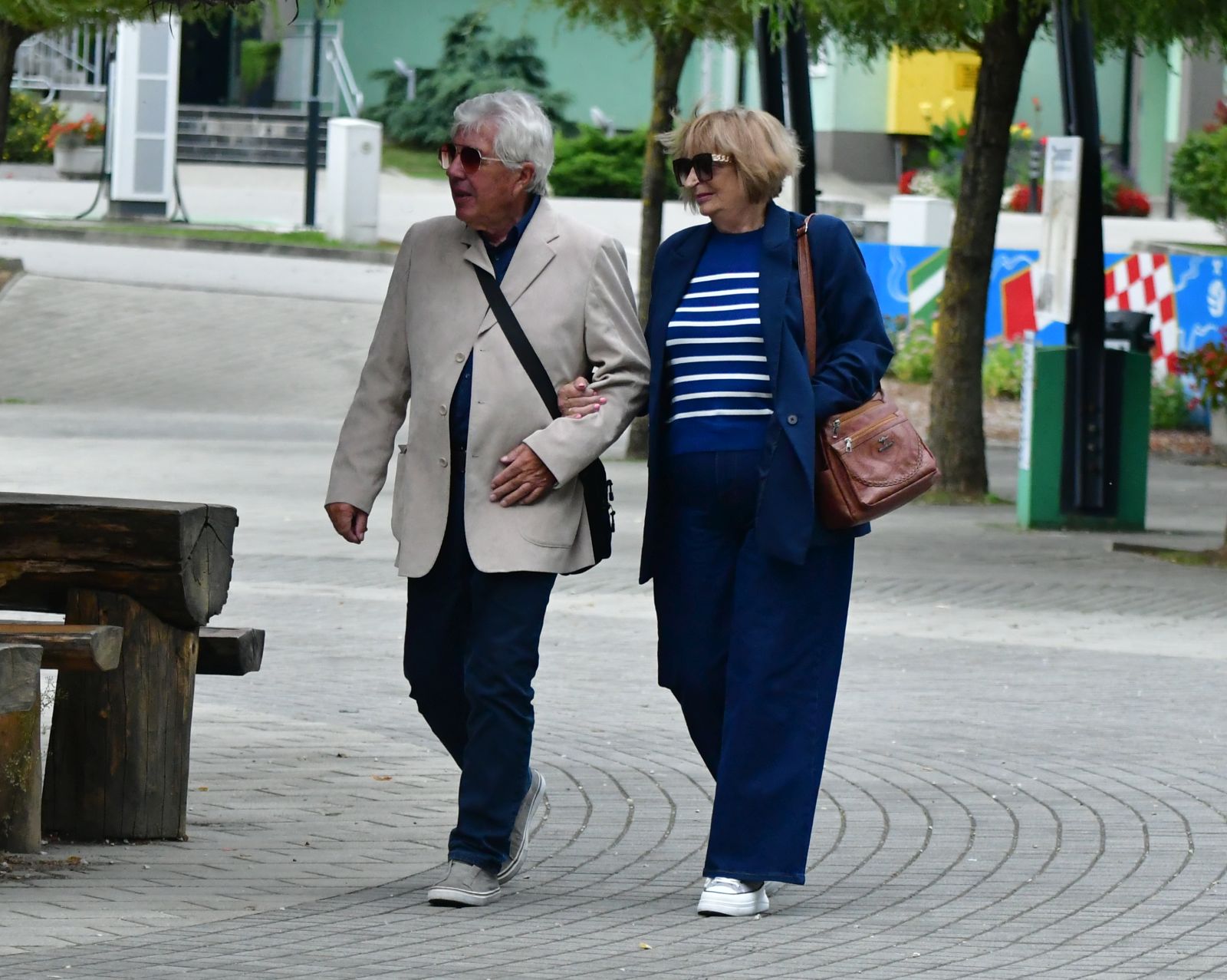 Kliko uz Muru 1409 22