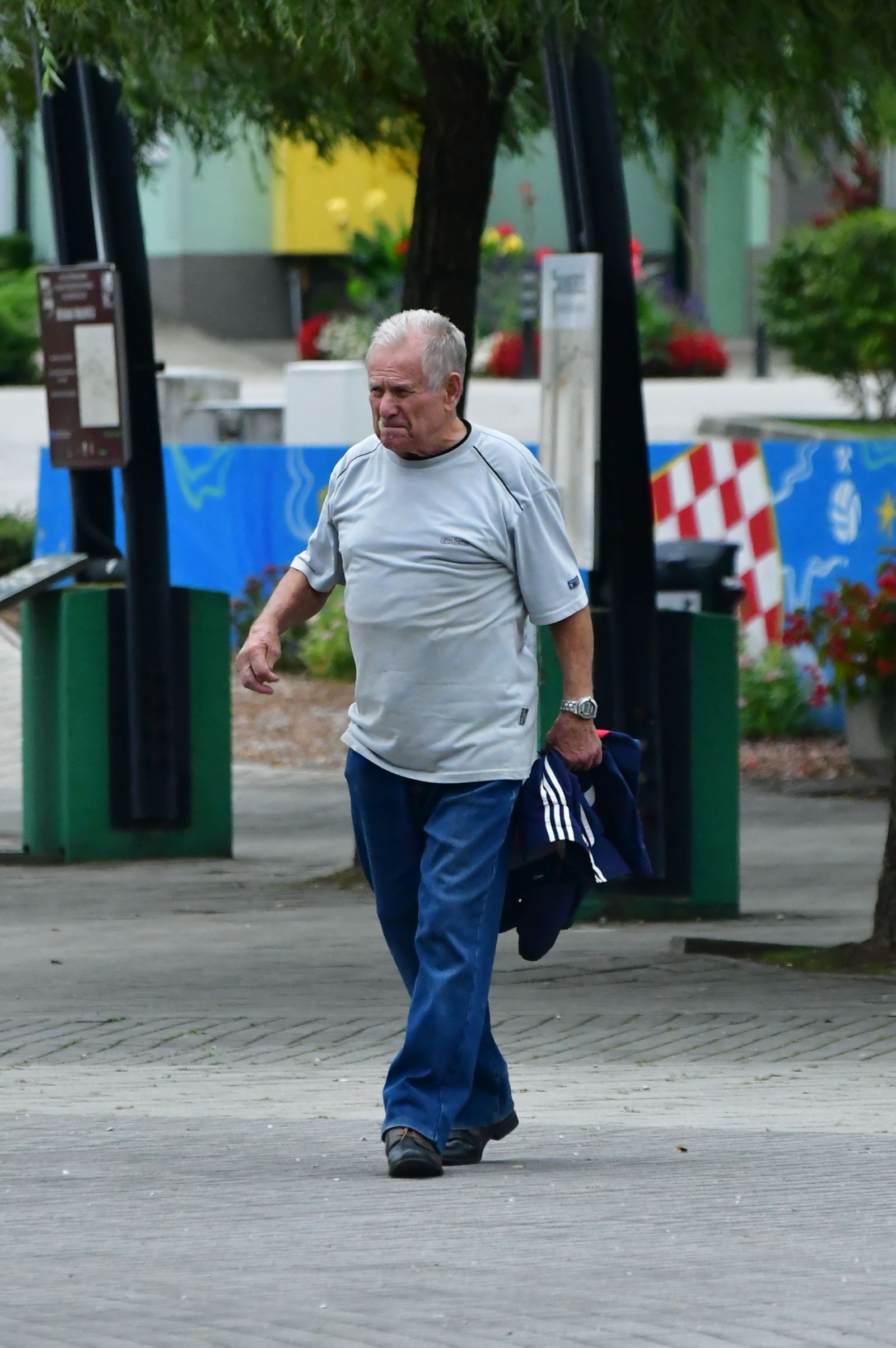 Kliko uz Muru 1409 26