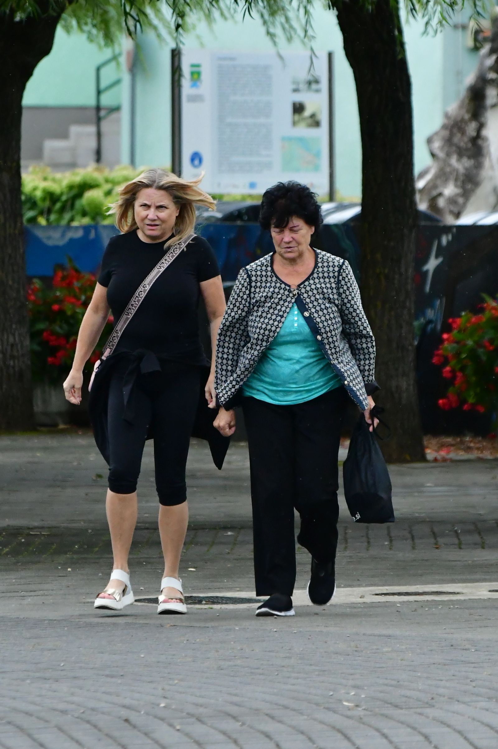 Kliko uz Muru 1409 32