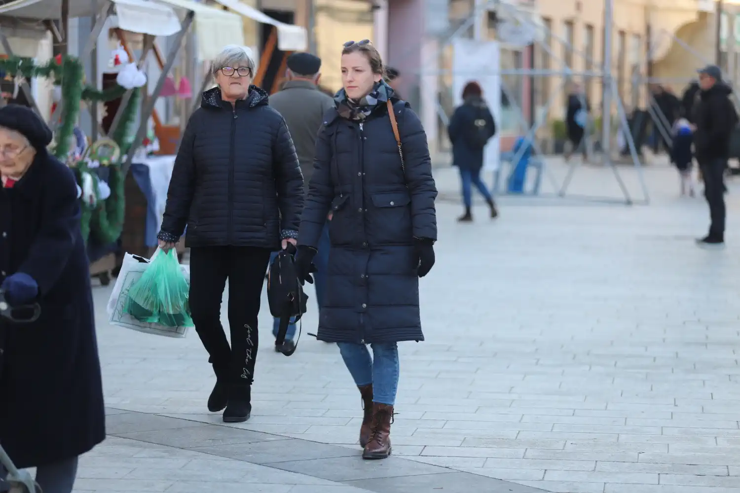 Klikom po Čakovcu 21.12.2024 (22) Klikom po Čakovcu 21.12.2024 (22)