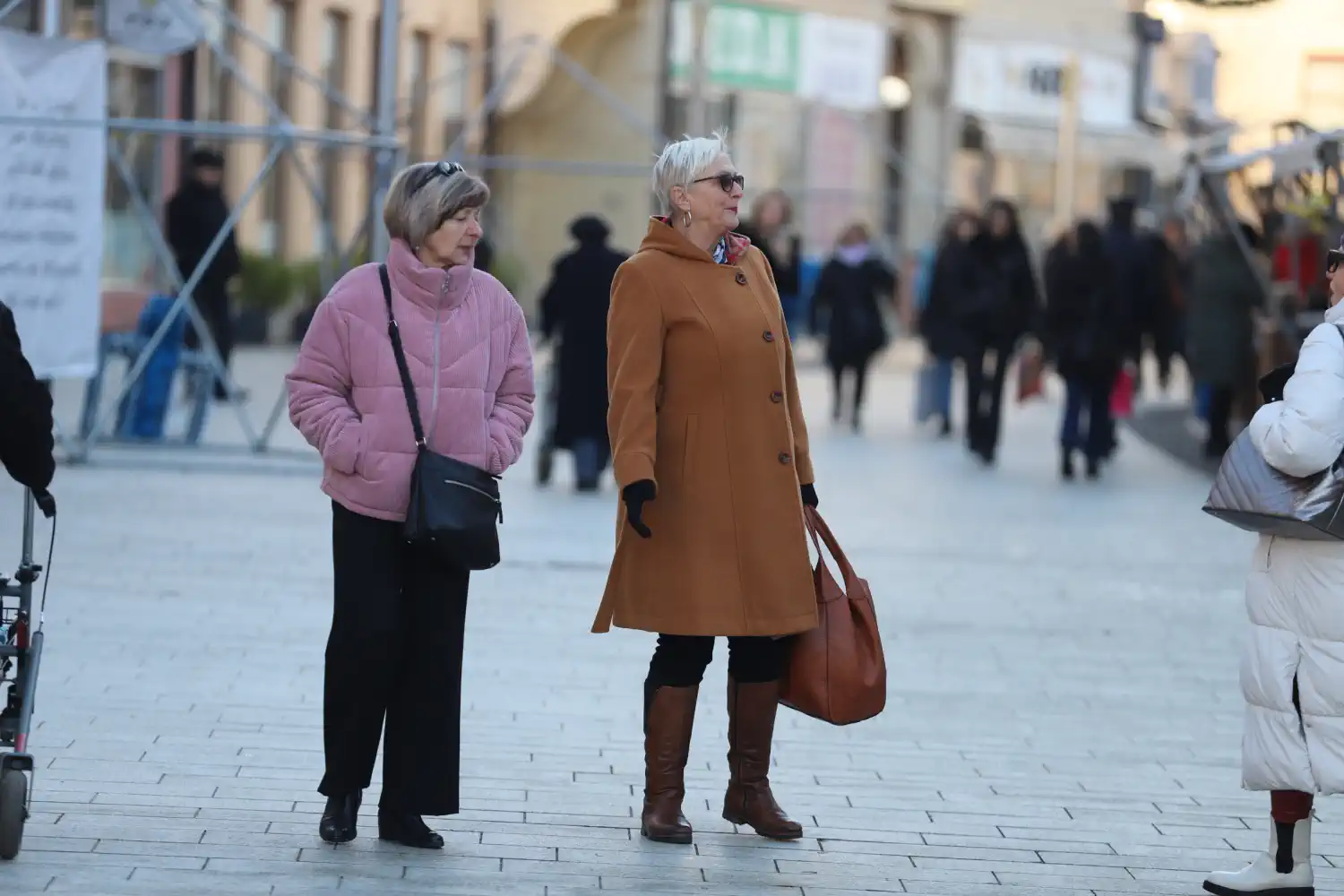 Klikom po Čakovcu 21.12.2024 (23) Klikom po Čakovcu 21.12.2024 (23)