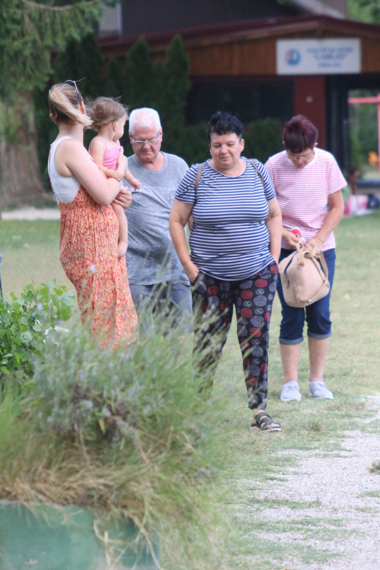 Klikom po Marini 1708 36