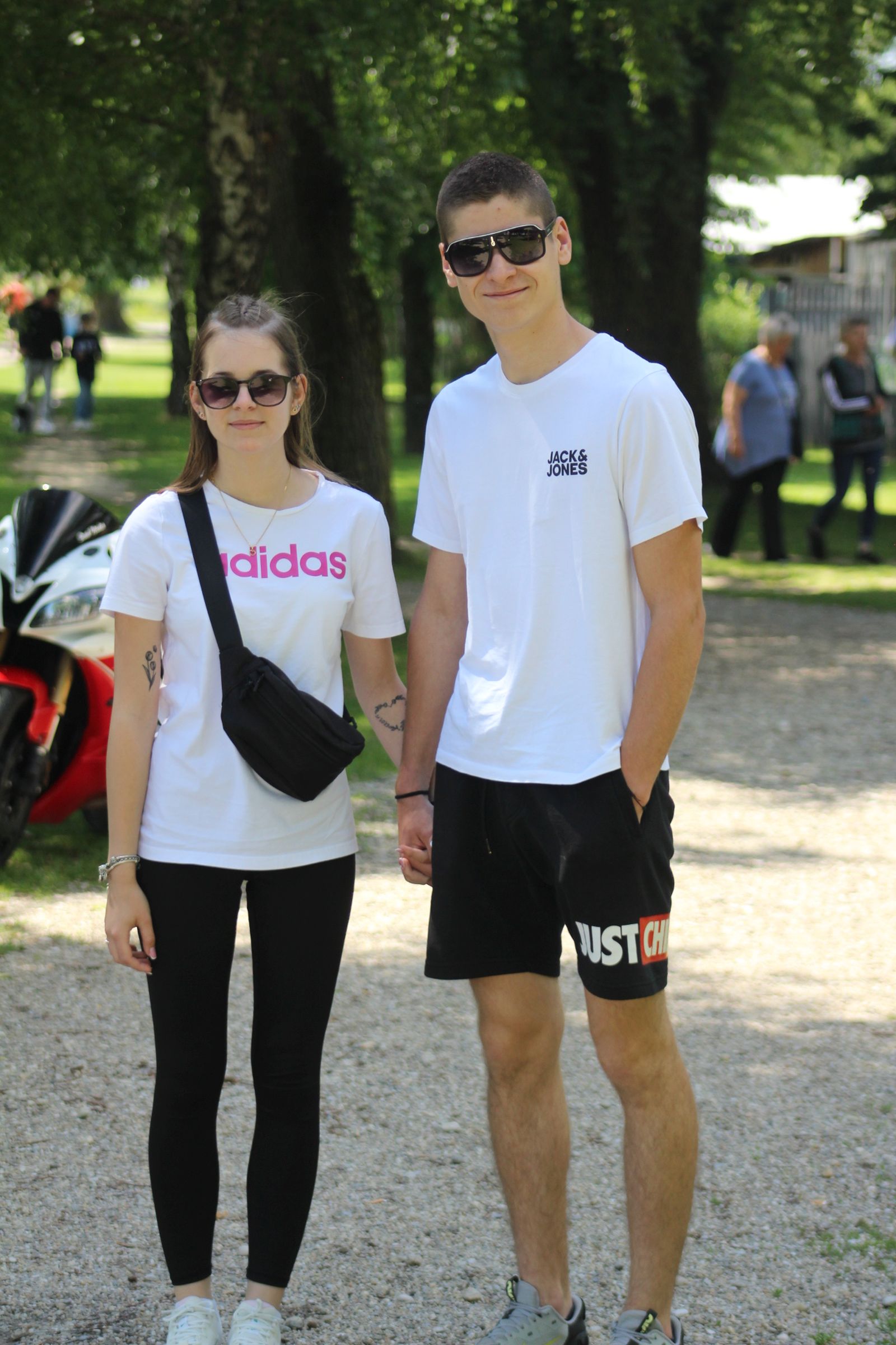 Klikom po Marini 2505